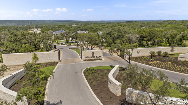 Listing photo id 37 for 8191 Blue Oak Way