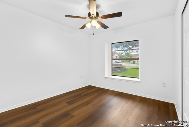 Image 13 of 17 For 6827 Raintree Frst
