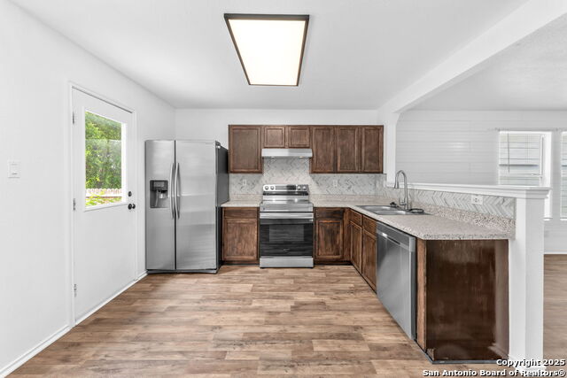 Image 12 of 28 For 121 Willow Bluff