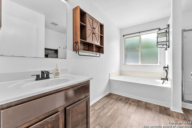 Image 17 of 28 For 121 Willow Bluff