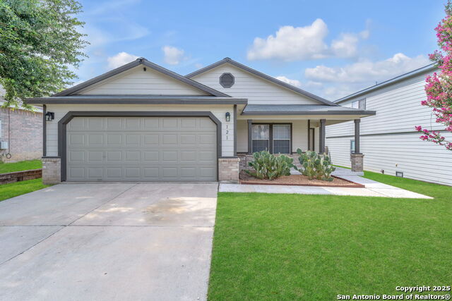 Image 3 of 28 For 121 Willow Bluff