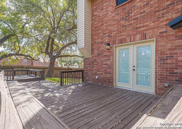 Listing photo id 32 for 3200 Emerson