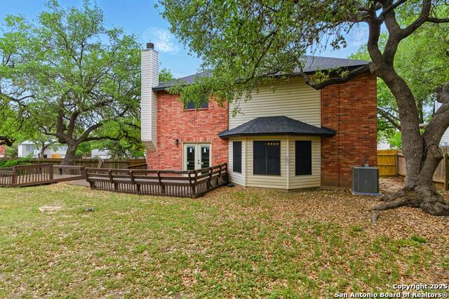 Listing photo id 41 for 3200 Emerson