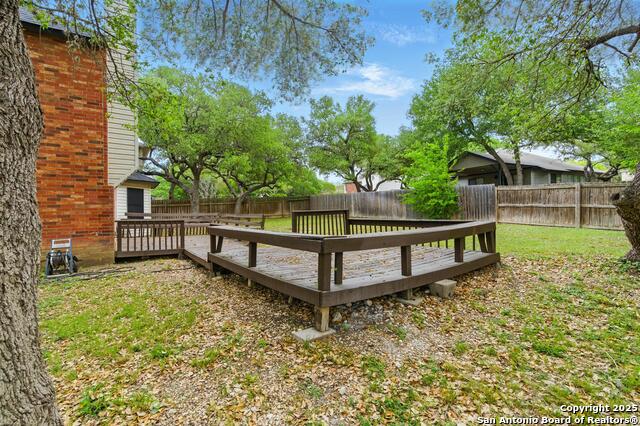 Listing photo id 42 for 3200 Emerson