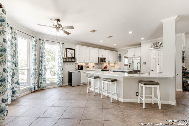 Image 14 of 41 For 9010 Woodland Trace