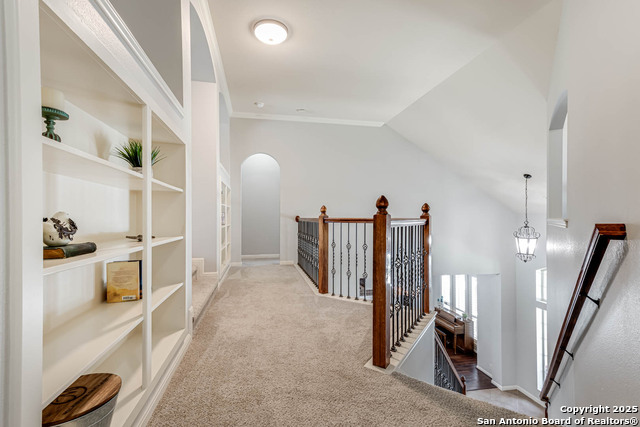 Image 21 of 41 For 9010 Woodland Trace