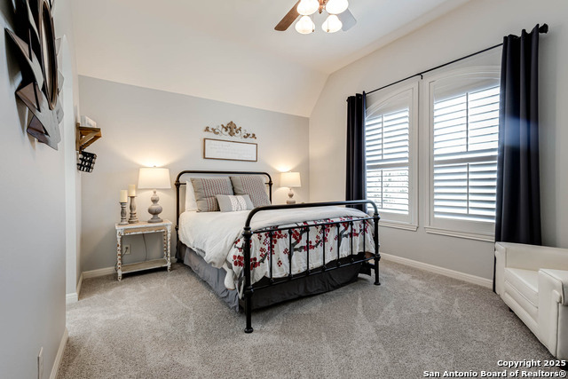 Image 25 of 41 For 9010 Woodland Trace