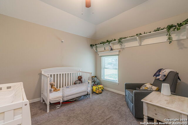 Listing photo id 3 for 934 Lazy