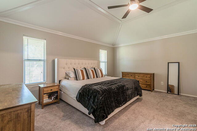 Listing photo id 6 for 934 Lazy