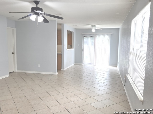 Listing photo id 3 for 9911 Shady Meadows