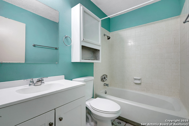 Image 21 of 26 For 10332 Flatland Trl