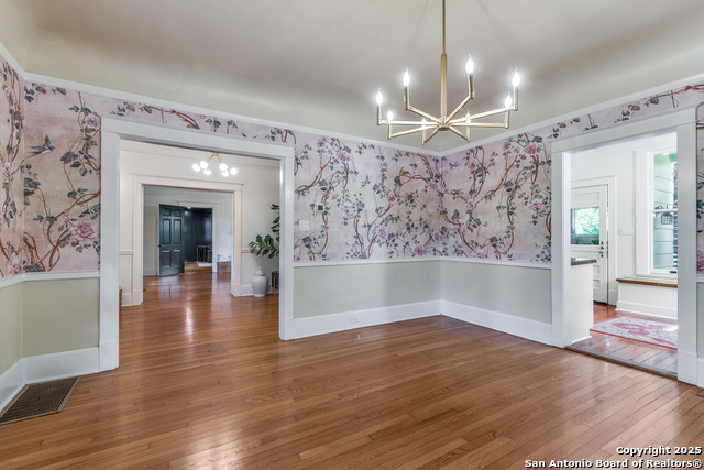 Image 17 of 40 For 138 Laurel Heights