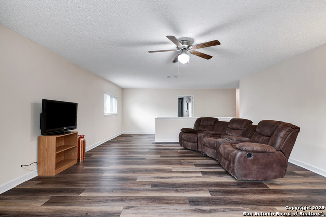 Listing photo id 21 for 9642 Elmstone
