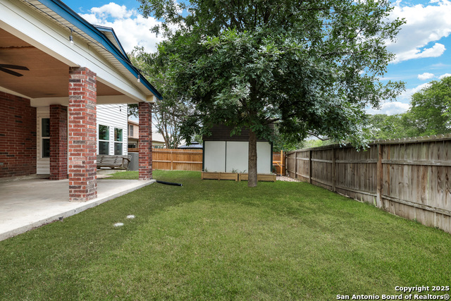 Listing photo id 33 for 9642 Elmstone