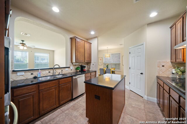 Image 17 of 49 For 234 Ridge Bluff