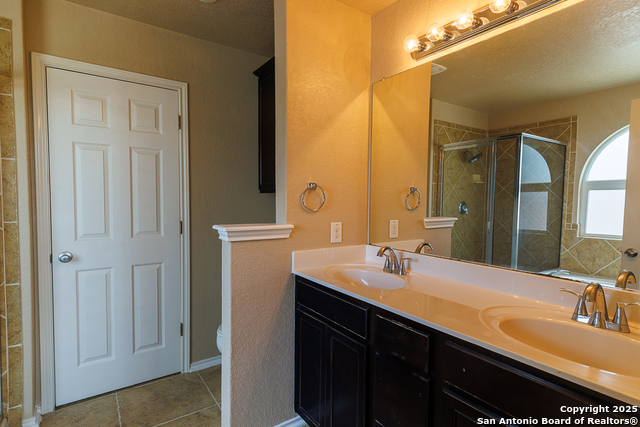 Listing photo id 17 for 708 Clearbrook Avenue