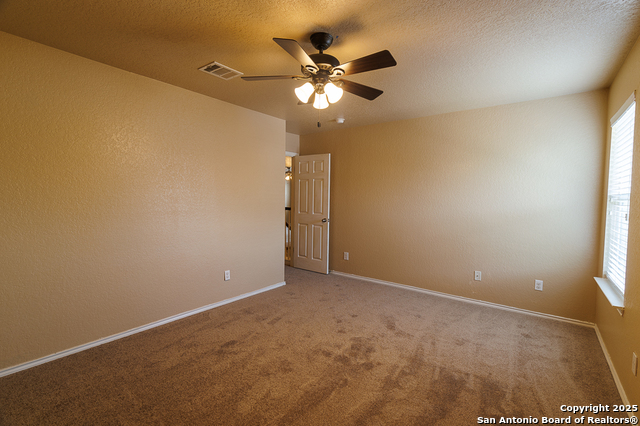 Listing photo id 20 for 708 Clearbrook Avenue