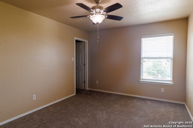 Listing photo id 21 for 708 Clearbrook Avenue