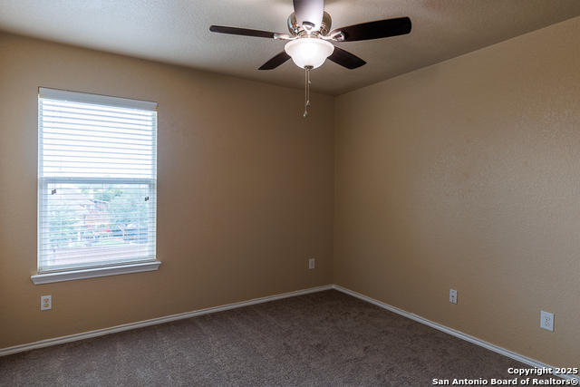 Listing photo id 22 for 708 Clearbrook Avenue