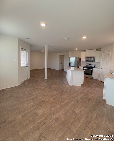 Image 6 of 15 For 15302 Smoky Honeyeater