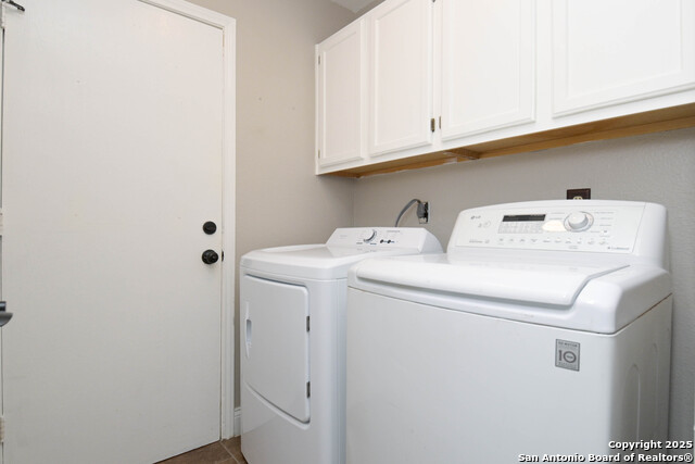 Listing photo id 20 for 4010 Knollbend