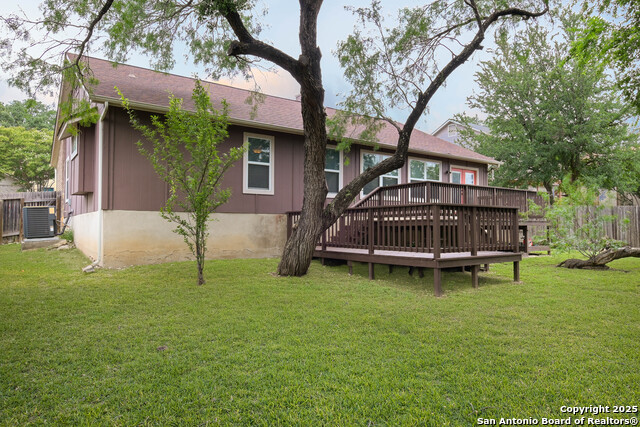 Listing photo id 22 for 4010 Knollbend