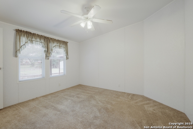 Image 19 of 32 For 345 Derrick Dr
