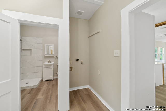 Image 26 of 35 For 710 El Monte Blvd