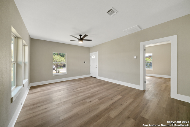 Image 9 of 35 For 710 El Monte Blvd