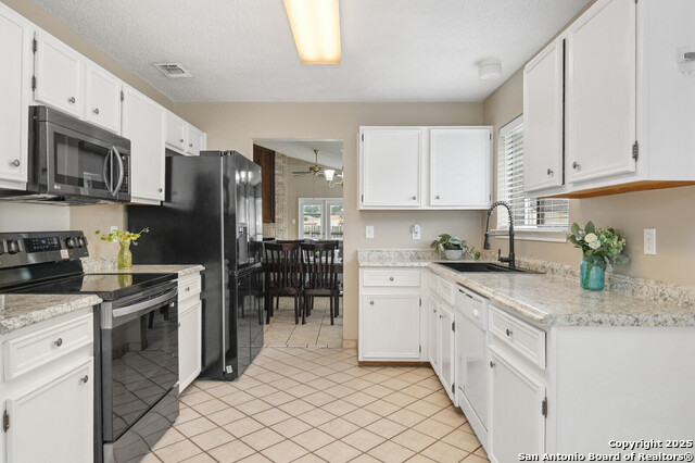 Image 11 of 23 For 809 Meadow Arbor