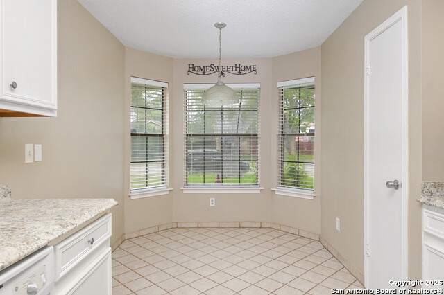 Image 13 of 23 For 809 Meadow Arbor