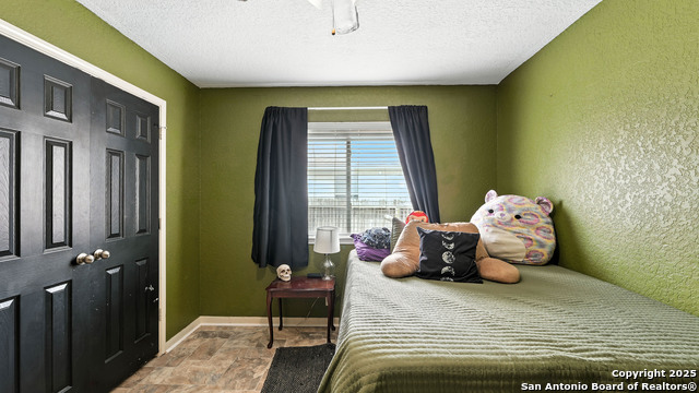 Listing photo id 53 for 427 Roadrunner