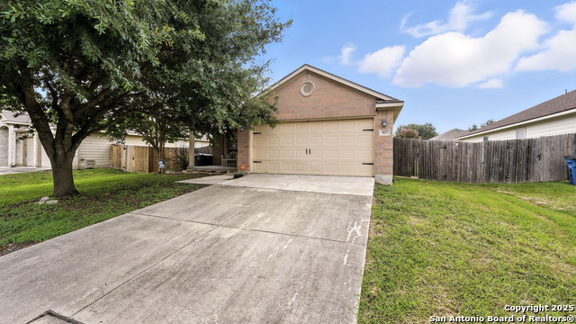 Listing photo id 4 for 427 Roadrunner