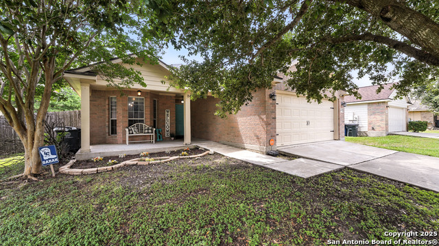 Listing photo id 5 for 427 Roadrunner