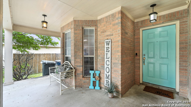 Listing photo id 7 for 427 Roadrunner