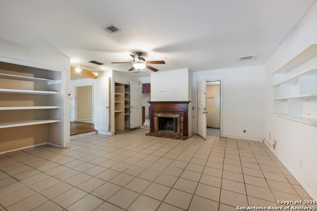 Listing photo id 15 for 226 Covina  