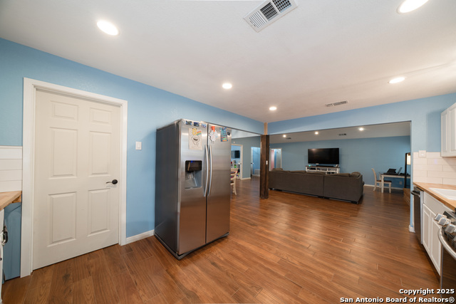 Image 12 of 26 For 7622 Susan Elaine St