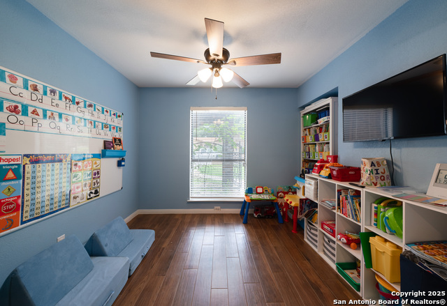Image 16 of 26 For 7622 Susan Elaine St