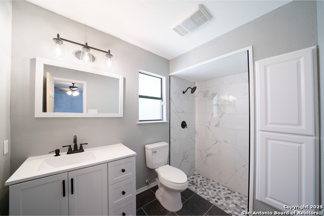 Image 20 of 26 For 7622 Susan Elaine St