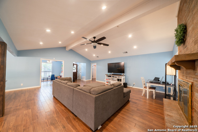 Image 7 of 26 For 7622 Susan Elaine St