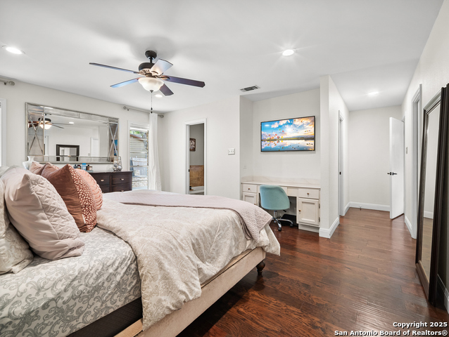 Listing photo id 17 for 3510 Rock Creek