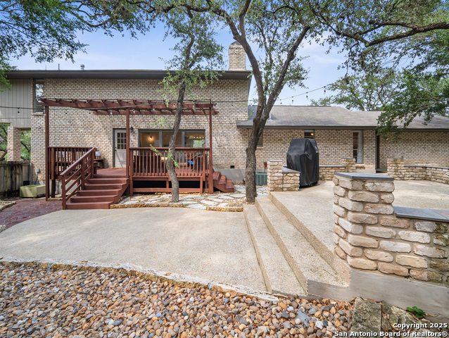 Listing photo id 31 for 3510 Rock Creek