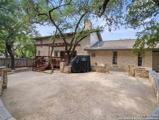 Listing photo id 32 for 3510 Rock Creek