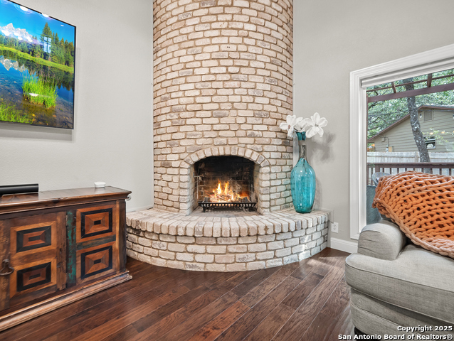 Listing photo id 3 for 3510 Rock Creek