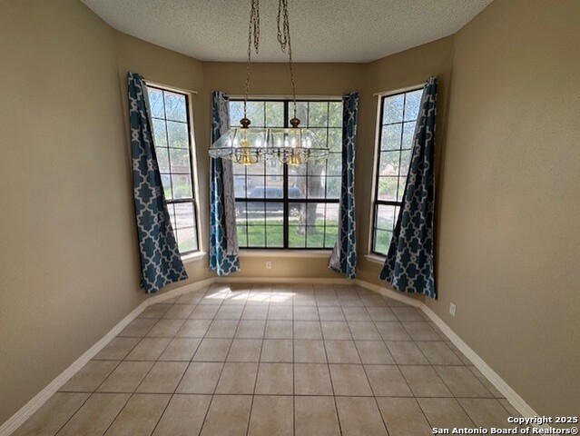 Listing photo id 9 for 9427 Valley Moss