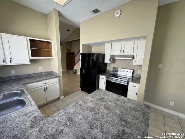Listing photo id 7 for 9427 Valley Moss