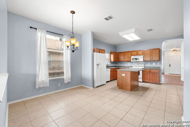 Listing photo id 10 for 5638 Arcadia Park