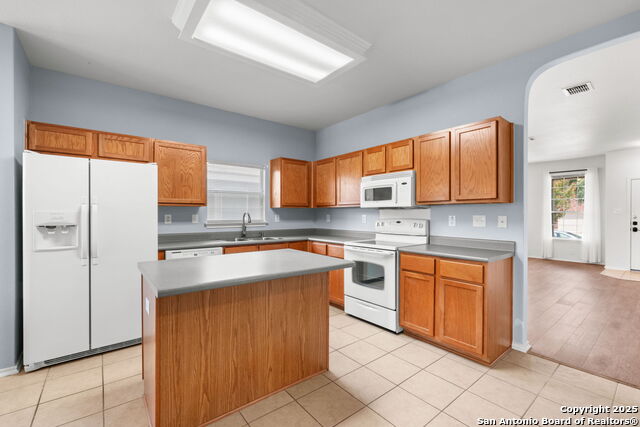 Listing photo id 7 for 5638 Arcadia Park