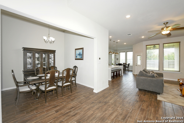 Image 10 of 42 For 22630 Carriage Blf