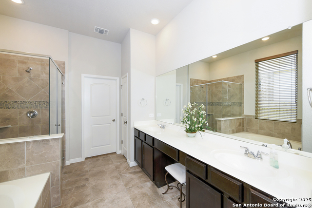 Image 27 of 42 For 22630 Carriage Blf